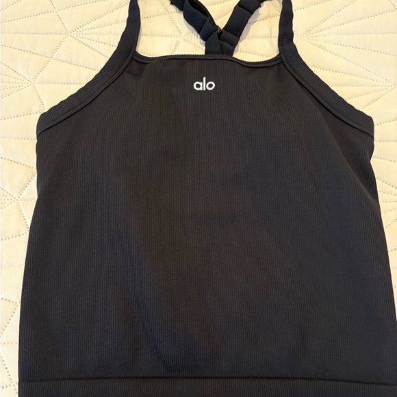ALO Yoga Black Seamless Tank Top - Picture 2 of 4